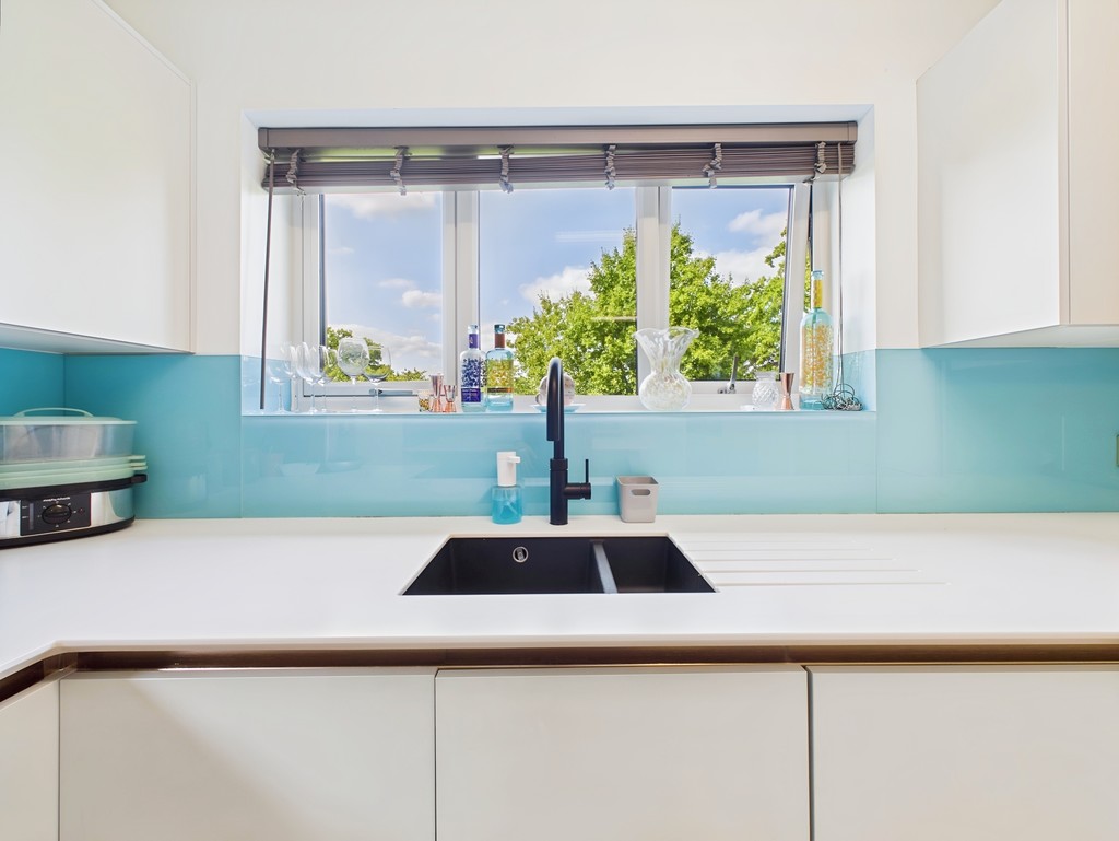 3 bed detached house for sale in Views Path, Haywards Heath  - Property Image 8