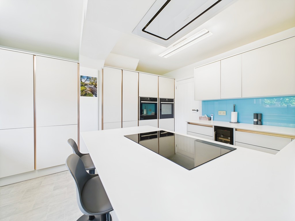 3 bed detached house for sale in Views Path, Haywards Heath  - Property Image 9