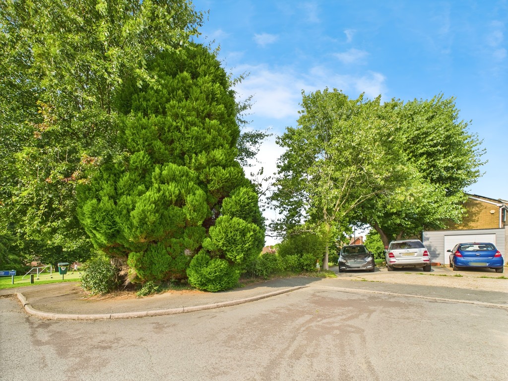 3 bed detached house for sale in Views Path, Haywards Heath  - Property Image 26
