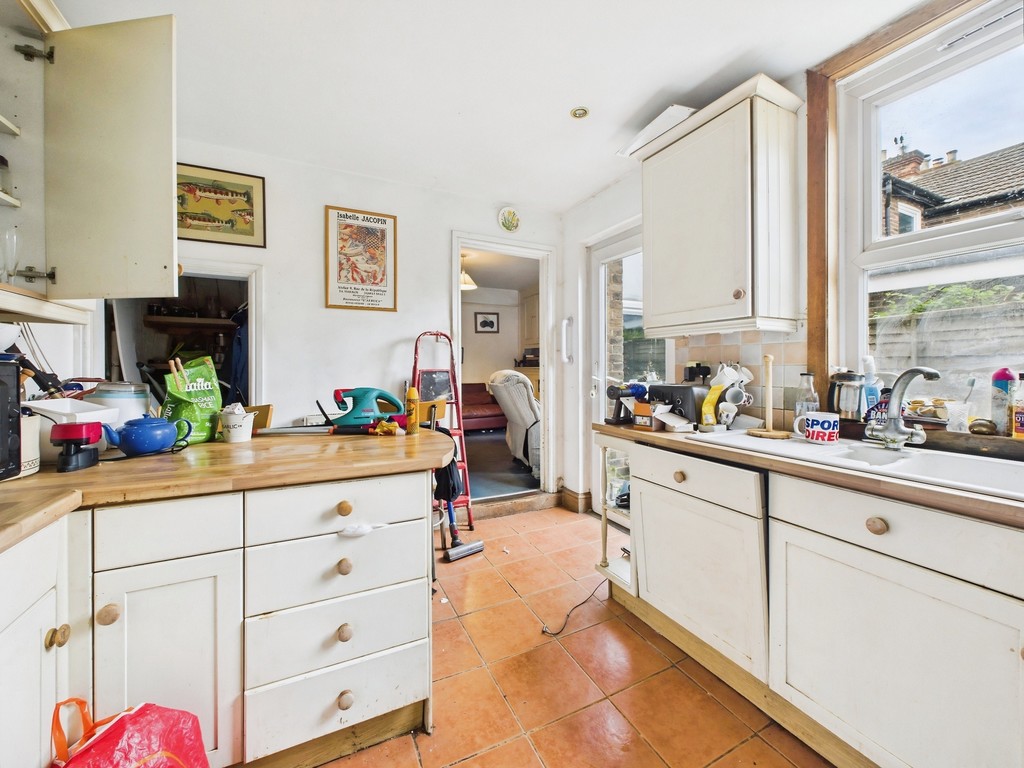 3 bed semi-detached house for sale in Billingshurst Road, Broadbridge Heath  - Property Image 5