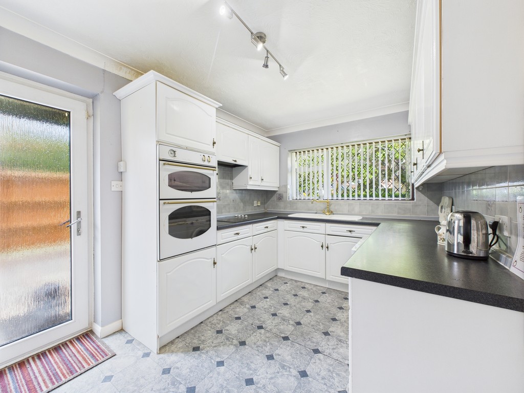 2 bed detached bungalow for sale in Church Lane, Partridge Green  - Property Image 2