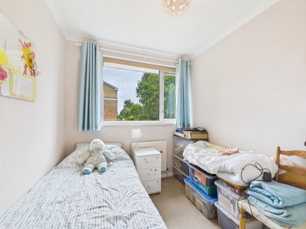 3 bed semi-detached house for sale in White Hart Court, North Parade, Horsham  - Property Image 14