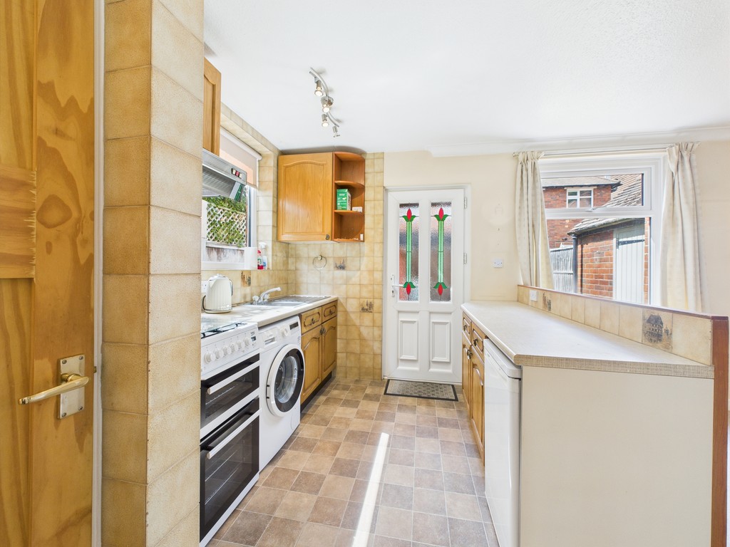 2 bed semi-detached house for sale in Barrington Court, Dorking  - Property Image 4