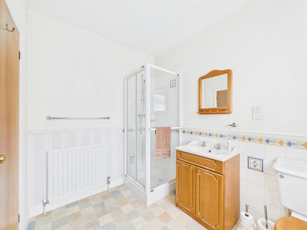 2 bed semi-detached house for sale in Barrington Court, Dorking  - Property Image 6