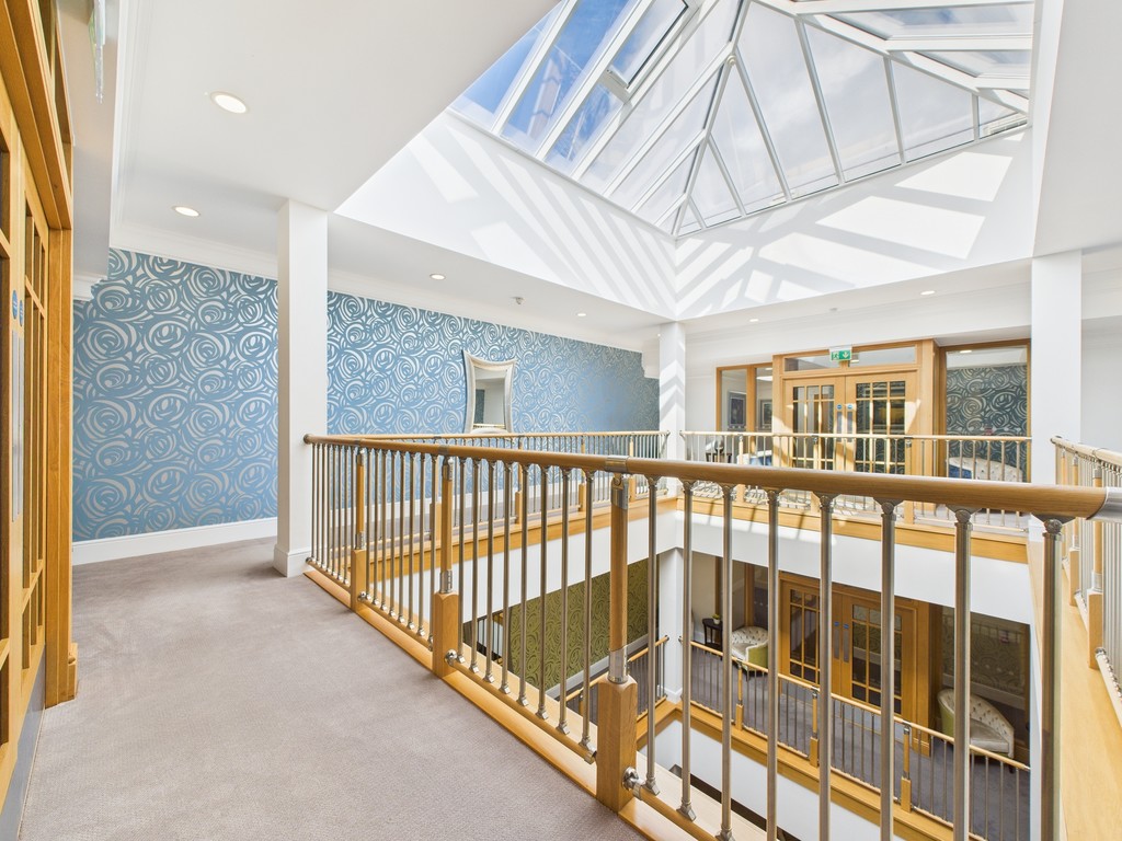 2 bed for sale in Durrants Drive, Faygate  - Property Image 8