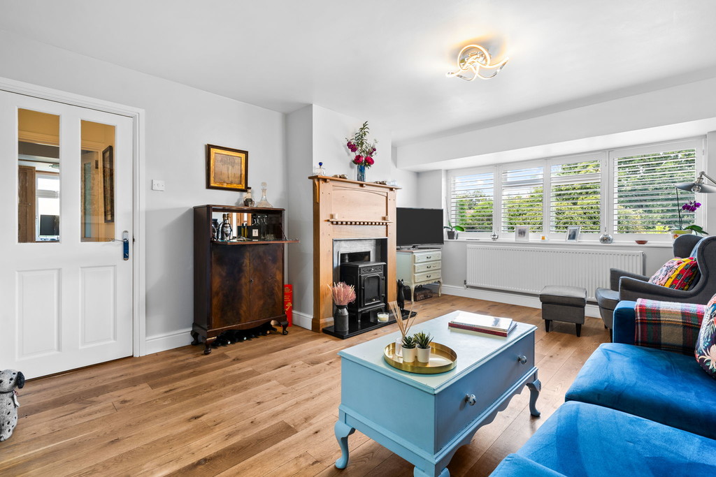 4 bed detached bungalow for sale in Lime Kiln Road, Mannings Heath  - Property Image 2