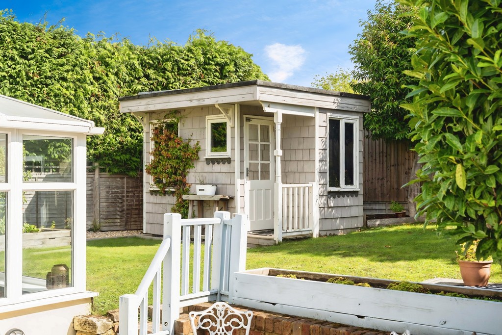 4 bed detached bungalow for sale in Lime Kiln Road, Mannings Heath  - Property Image 36
