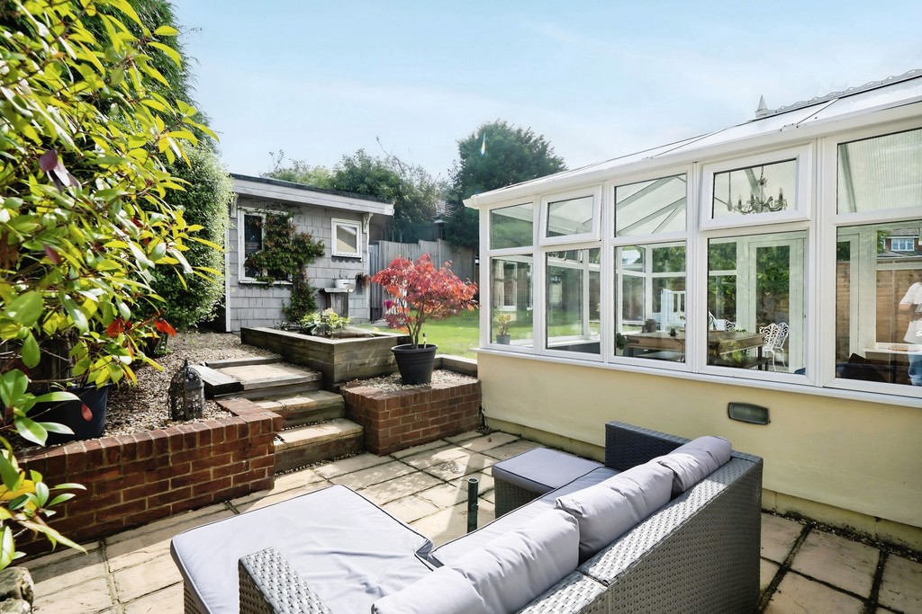 4 bed detached bungalow for sale in Lime Kiln Road, Mannings Heath  - Property Image 34