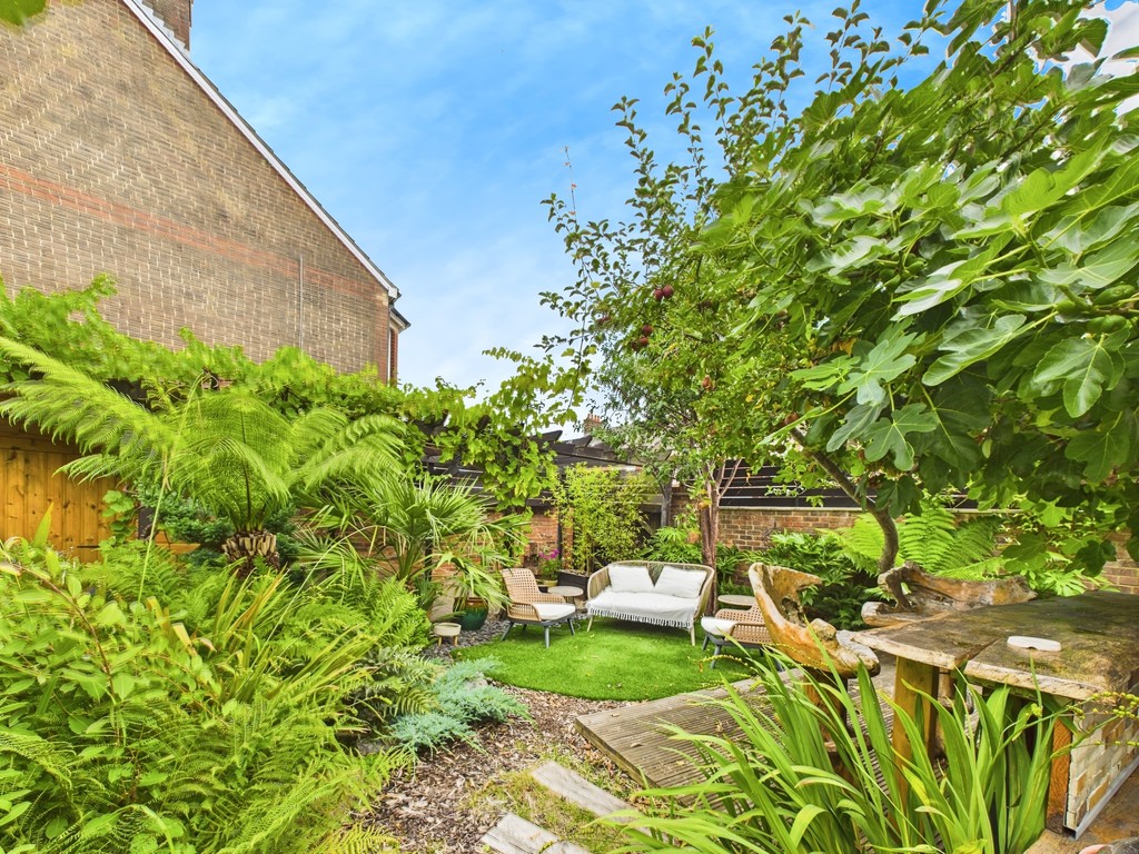 4 bed detached house for sale in Cambridge Road, Horsham  - Property Image 31