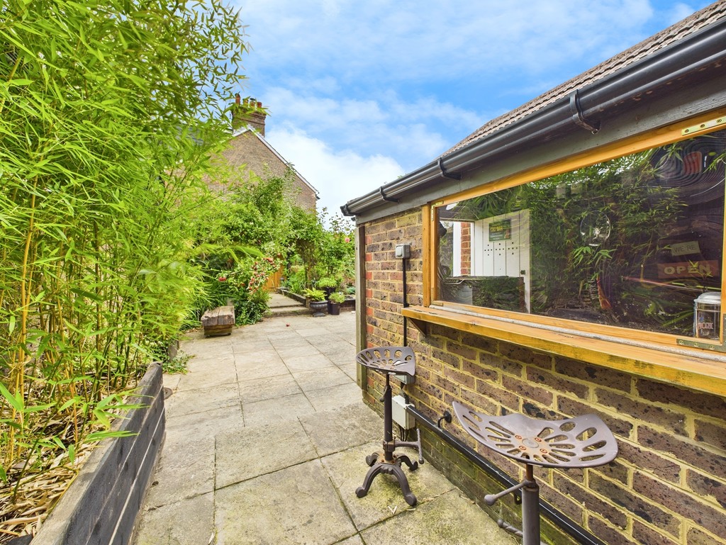 4 bed detached house for sale in Cambridge Road, Horsham  - Property Image 29