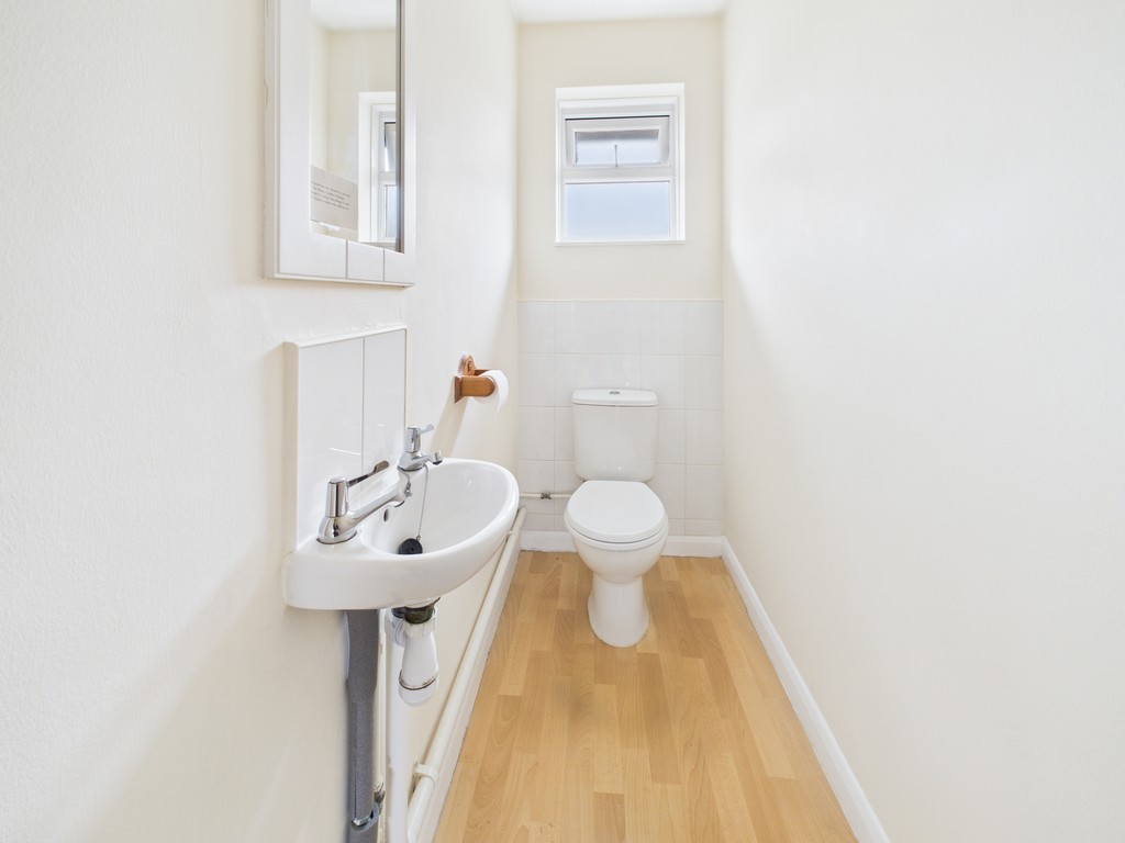2 bed maisonette to rent in Embassy Court, Sydney Road, RH16  - Property Image 10