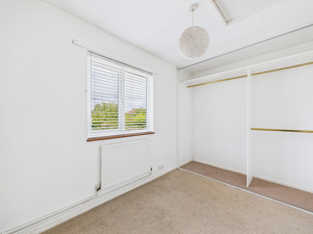 2 bed end of terrace house to rent in Shandys Close, Horsham  - Property Image 6