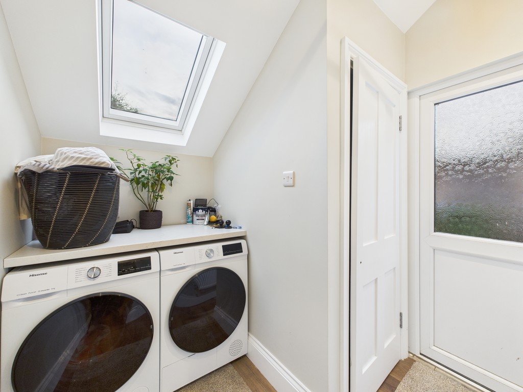 2 bed semi-detached house to rent in Littlehaven Lane, Horsham  - Property Image 10