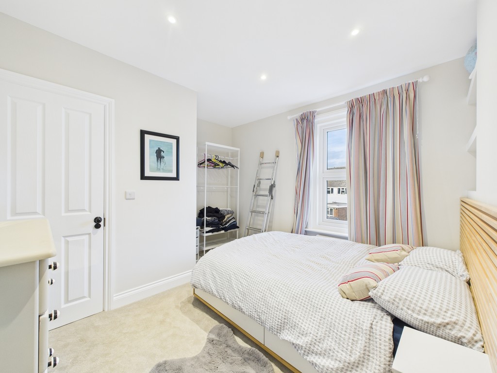 2 bed semi-detached house to rent in Littlehaven Lane, Horsham  - Property Image 8