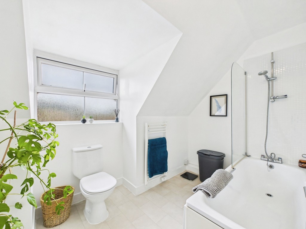 2 bed apartment for sale in Brighton Road, Horsham  - Property Image 17