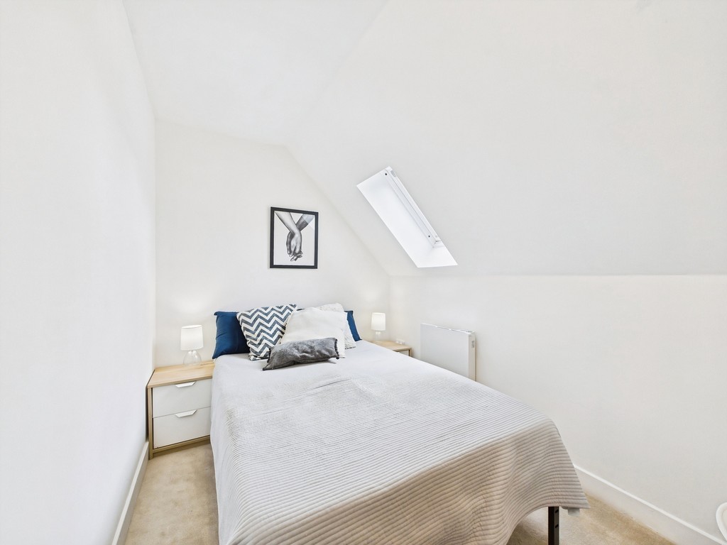 2 bed apartment for sale in Brighton Road, Horsham  - Property Image 7