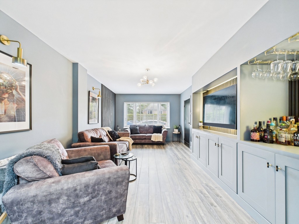 4 bed detached house for sale in Covert Mead, Handcross - Property Image 7