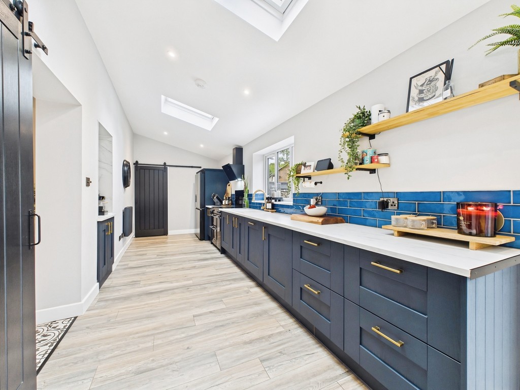 4 bed detached house for sale in Covert Mead, Handcross - Property Image 13