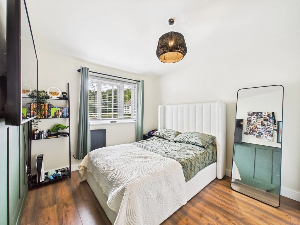 4 bed detached house for sale in Covert Mead, Handcross - Property Image 17