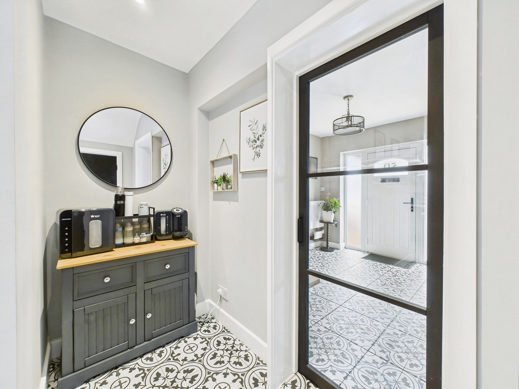 4 bed detached house for sale in Covert Mead, Handcross - Property Image 15