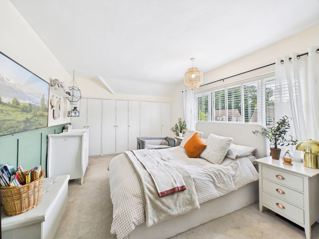 4 bed detached house for sale in Covert Mead, Handcross - Property Image 20