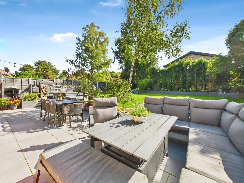 4 bed detached house for sale in Covert Mead, Handcross - Property Image 10