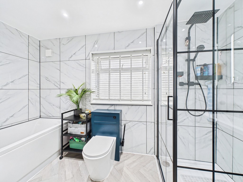 4 bed detached house for sale in Covert Mead, Handcross - Property Image 23