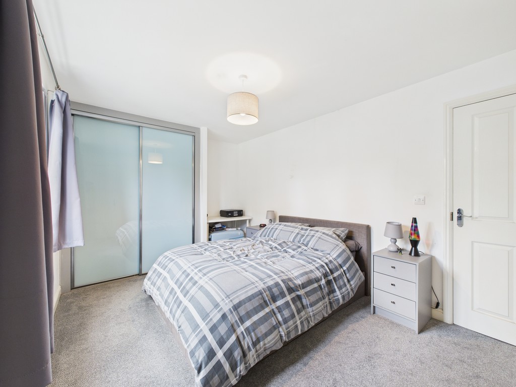 2 bed apartment for sale in Crawley Road, Horsham  - Property Image 10