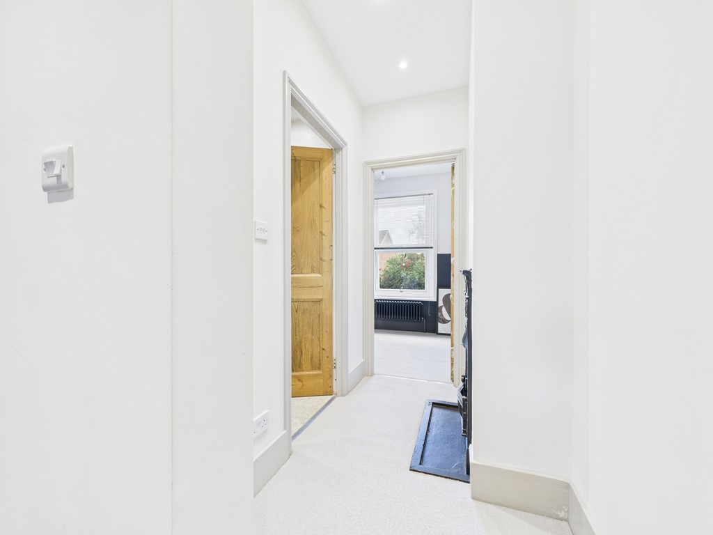 3 bed semi-detached house for sale in New Street, Horsham  - Property Image 21