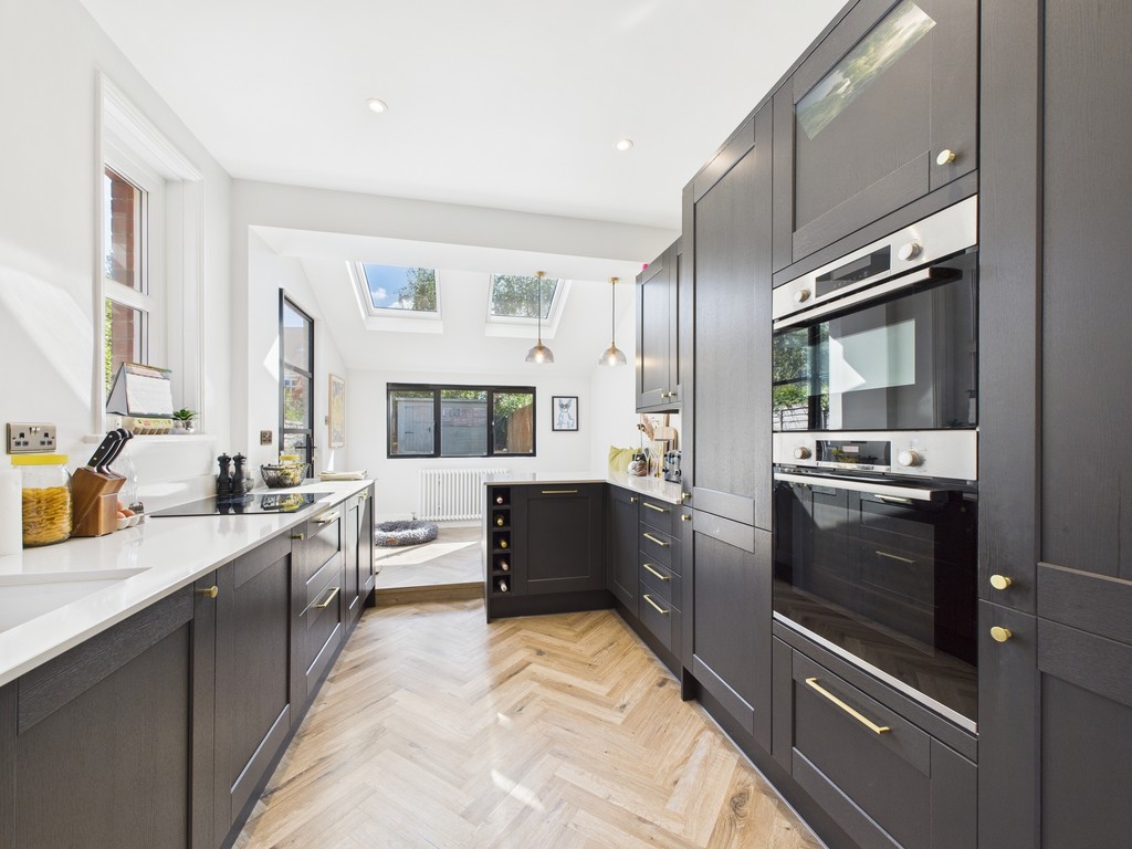 3 bed semi-detached house for sale in New Street, Horsham  - Property Image 3