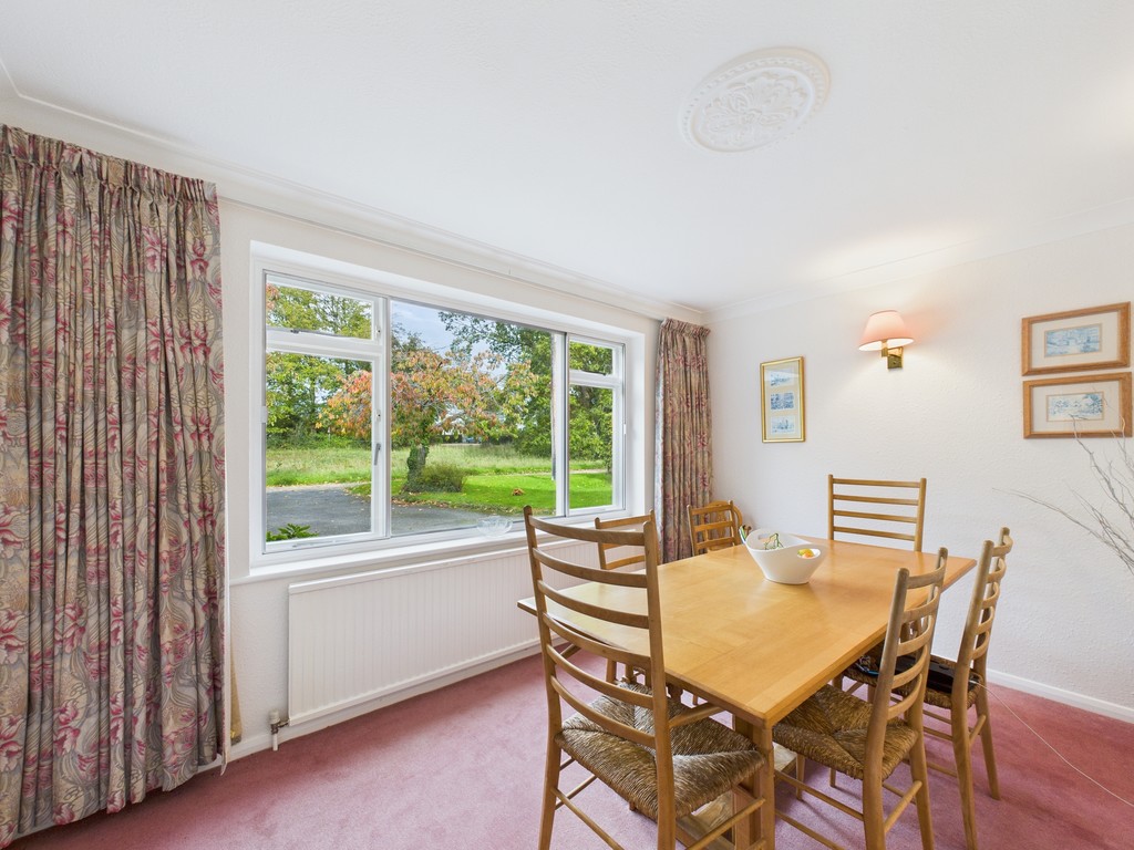 3 bed detached house for sale in Rose Cottage Lane, Staplefield  - Property Image 11