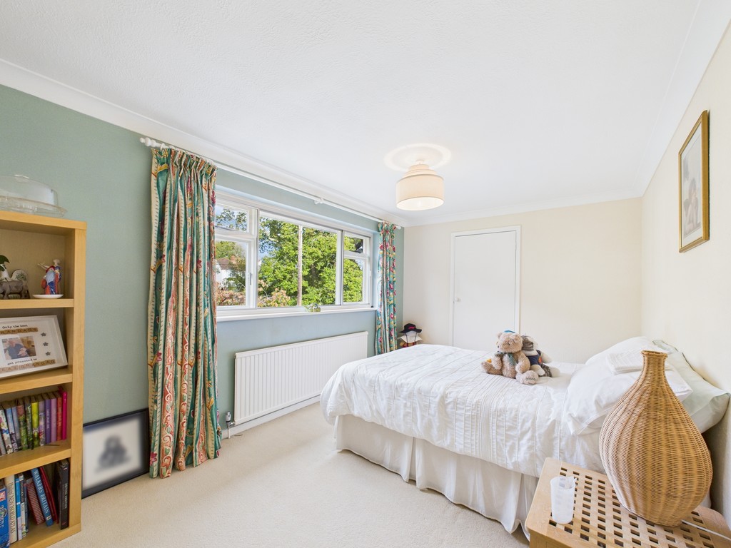 3 bed detached house for sale in Rose Cottage Lane, Staplefield  - Property Image 16