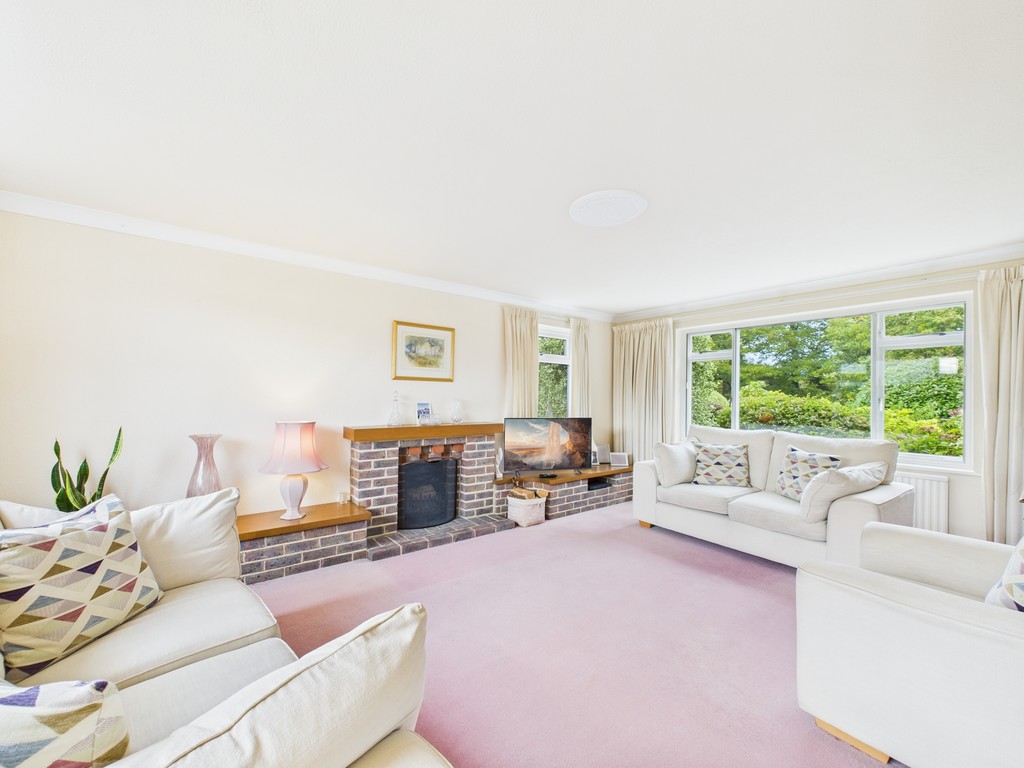 3 bed detached house for sale in Rose Cottage Lane, Staplefield  - Property Image 9