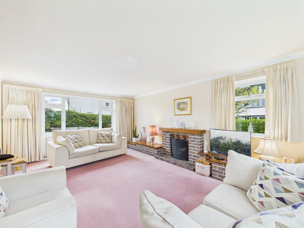 3 bed detached house for sale in Rose Cottage Lane, Staplefield  - Property Image 4