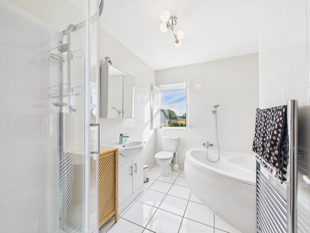 3 bed semi-detached house for sale in Denne Parade, Horsham  - Property Image 7