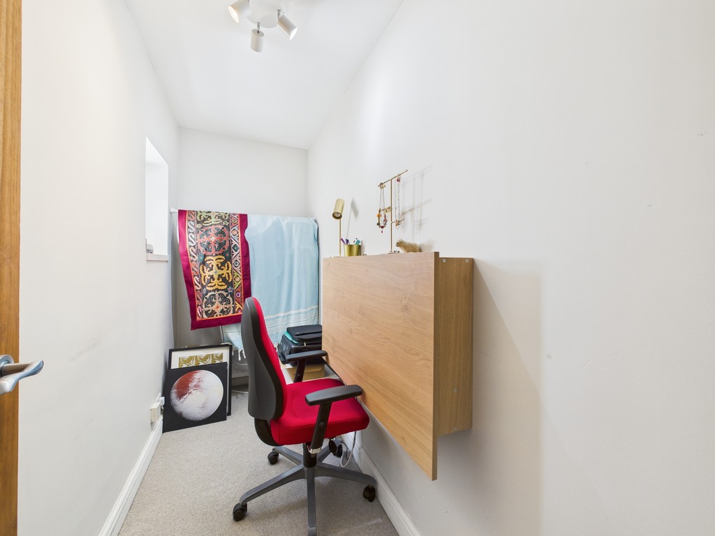 3 bed semi-detached house for sale in Denne Parade, Horsham  - Property Image 17