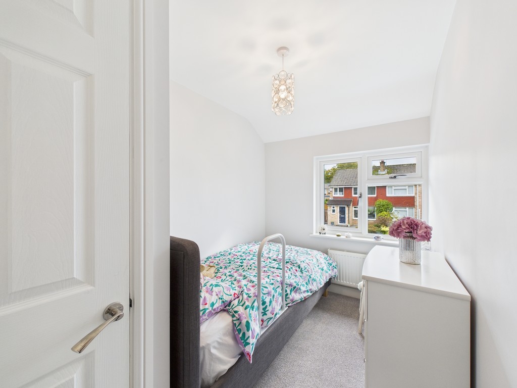 3 bed semi-detached house for sale in Wood End, Horsham  - Property Image 8