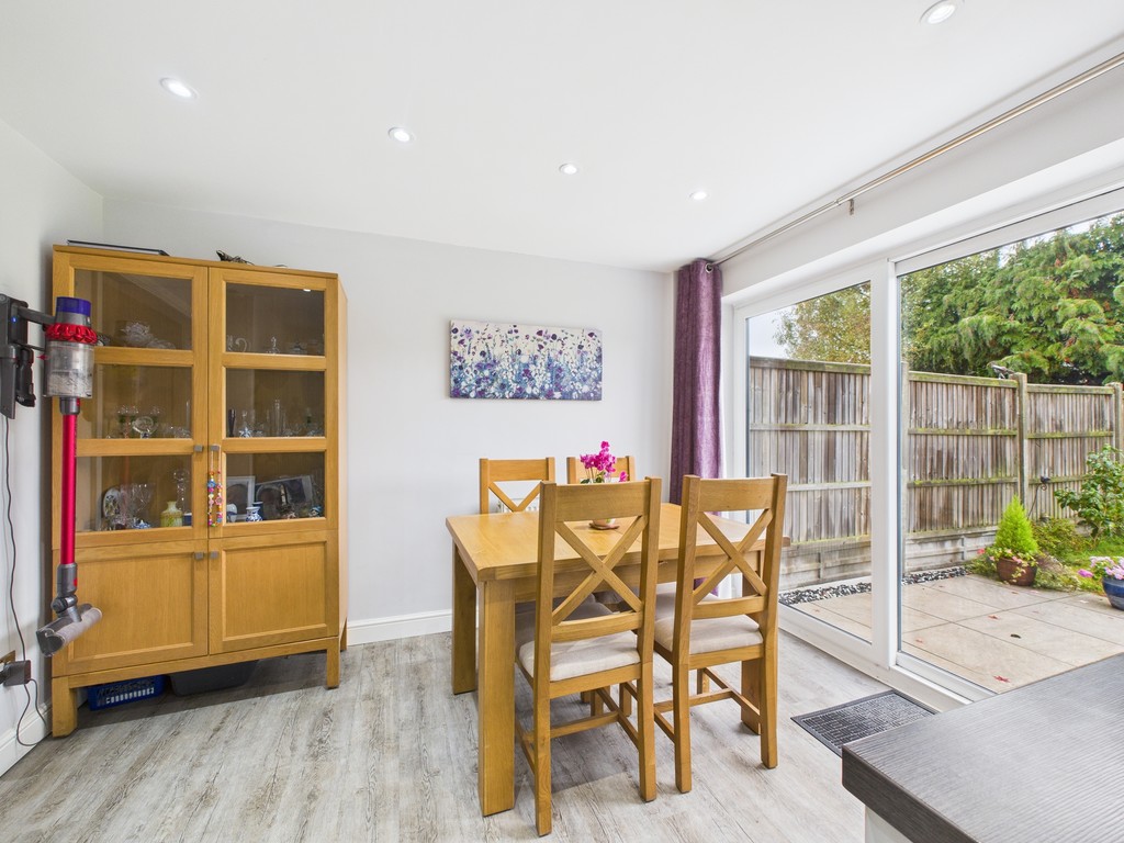 3 bed semi-detached house for sale in Wood End, Horsham  - Property Image 12