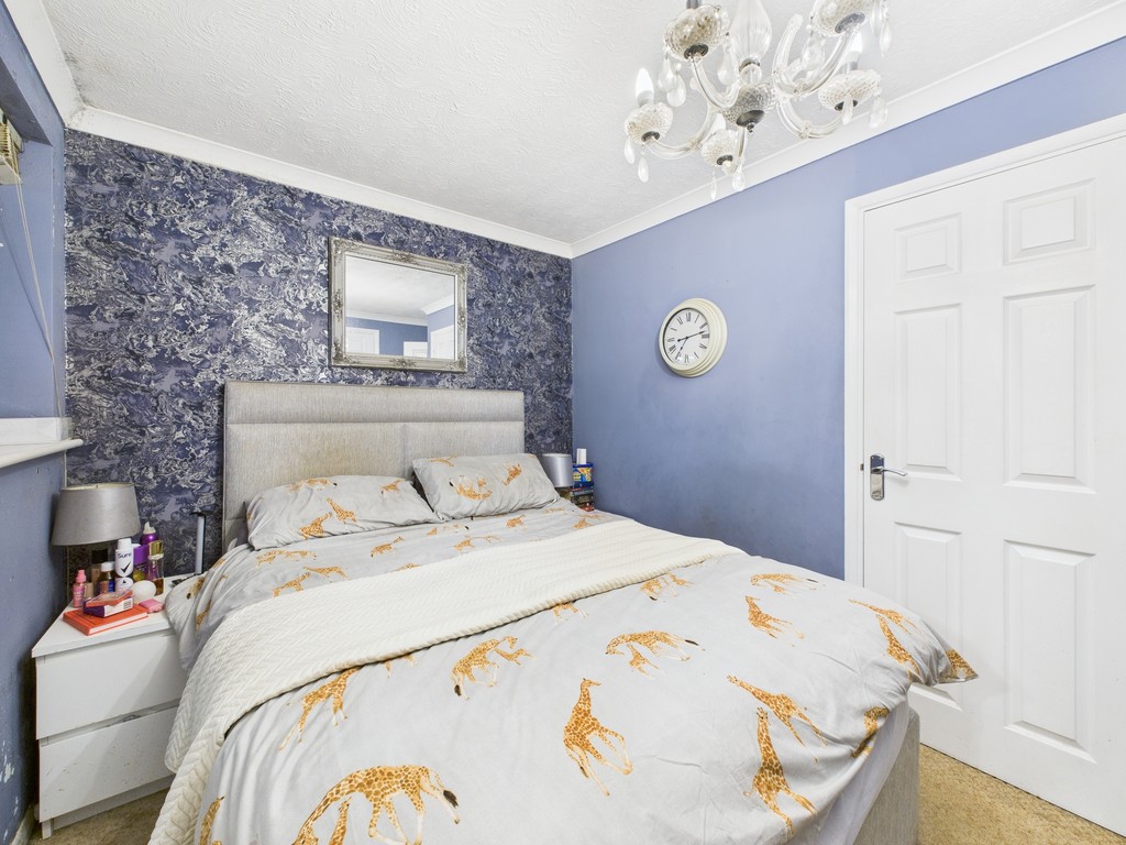 4 bed link detached house for sale in The Ridings, Peacehaven  - Property Image 13