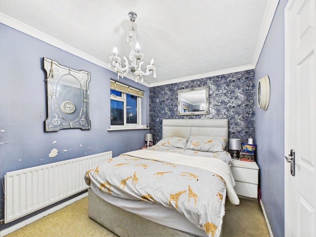 4 bed link detached house for sale in The Ridings, Peacehaven  - Property Image 5