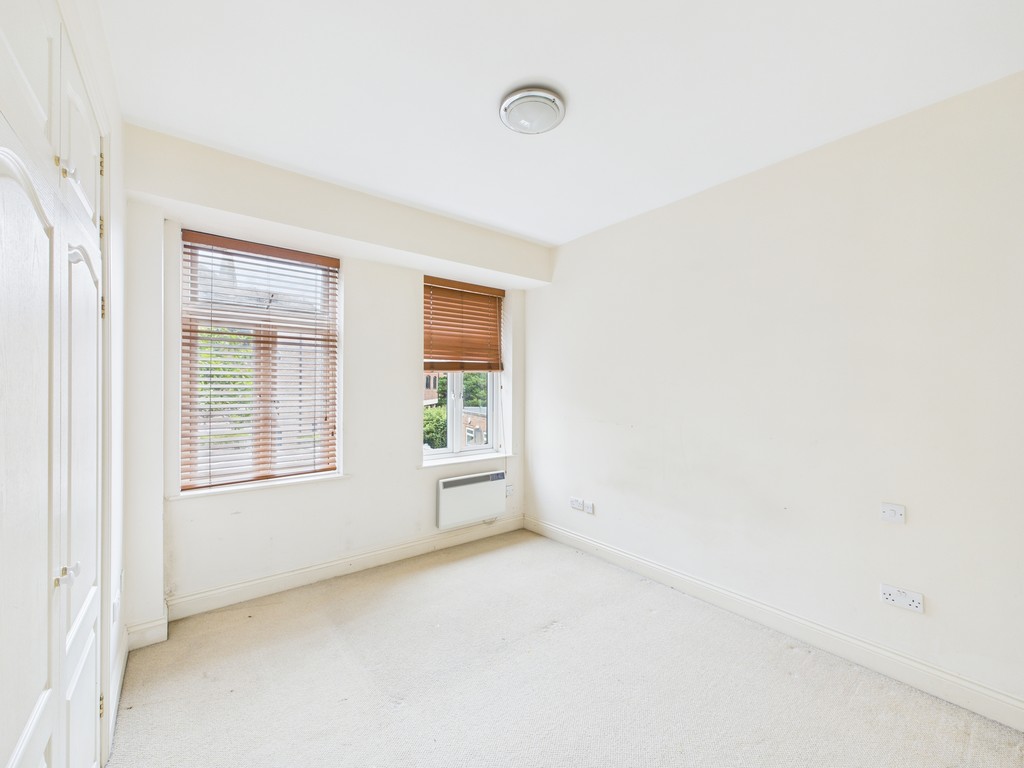 1 bed apartment to rent in Dulcima House, Carfax, RH12  - Property Image 8