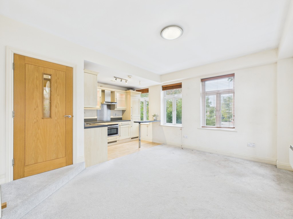 1 bed apartment to rent in Dulcima House, Carfax, RH12  - Property Image 7