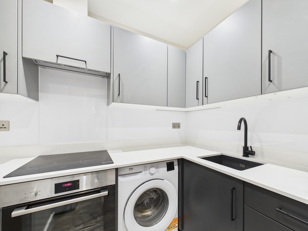 1 bed apartment to rent in 4, 277 London Road