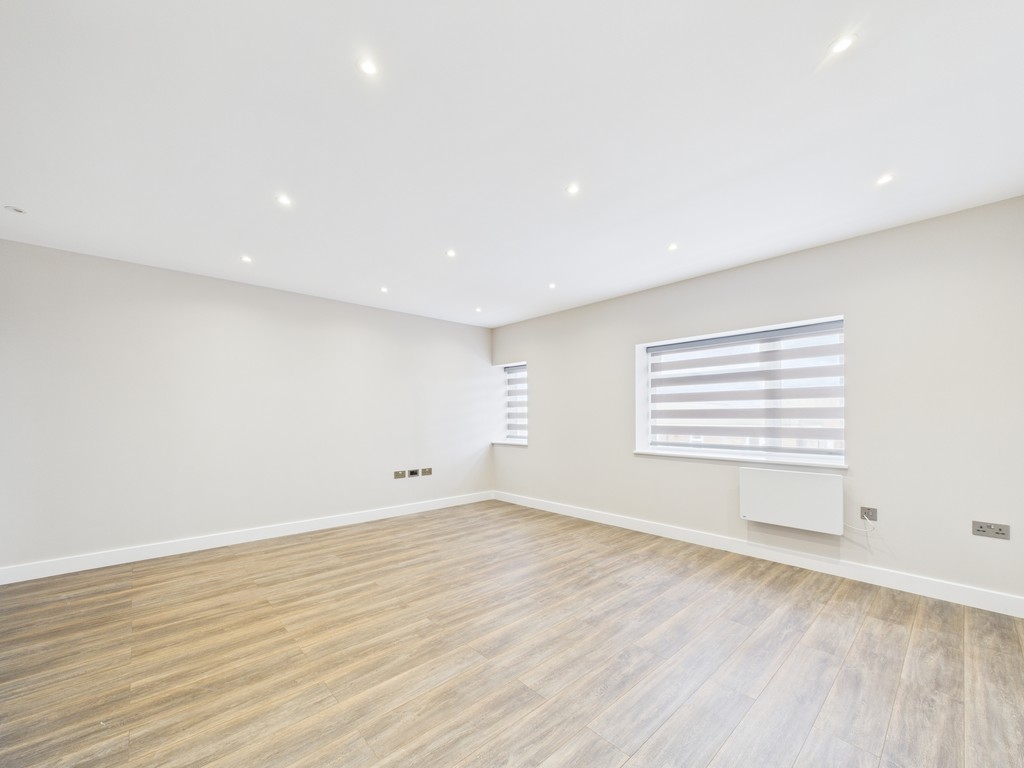 2 bed apartment to rent in London Road, Burgess Hill, RH15  - Property Image 2
