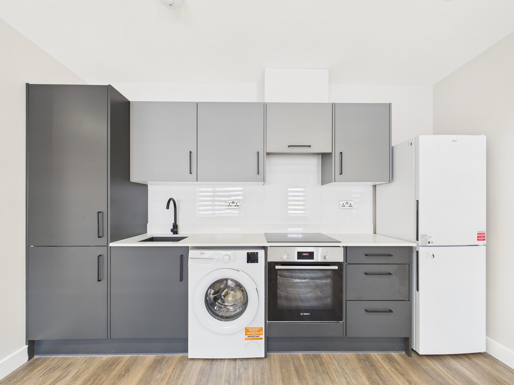 2 bed apartment to rent in London Road, Burgess Hill, RH15