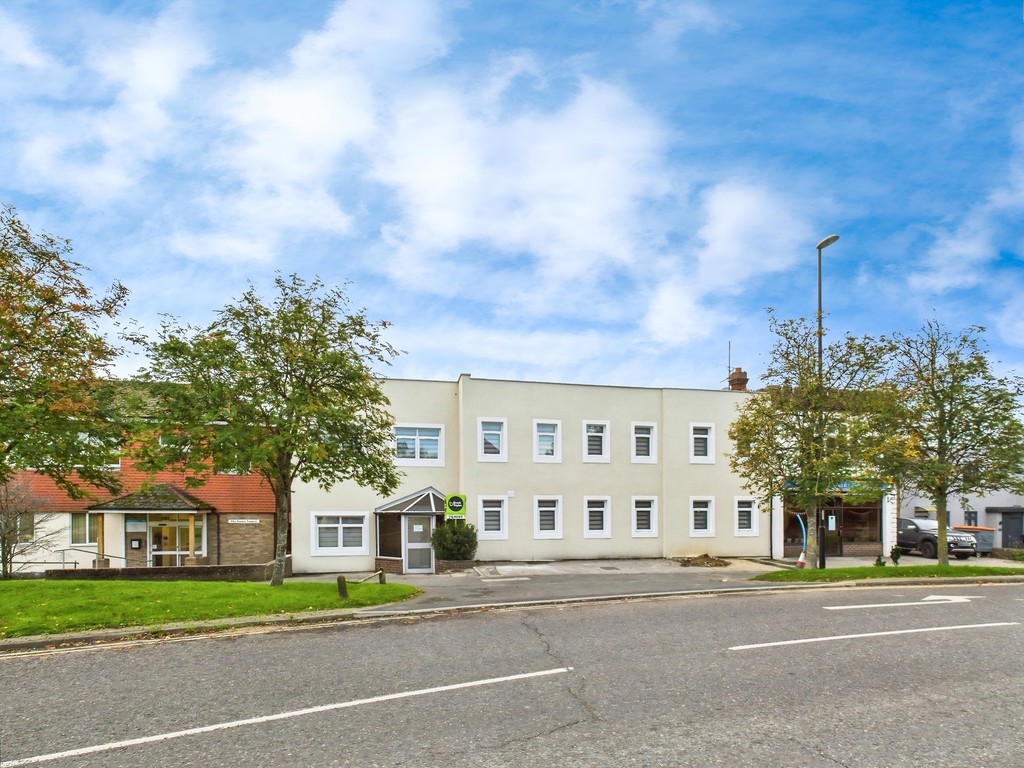 1 bed apartment to rent in St Catherine Court, Burgess Hill, RH15