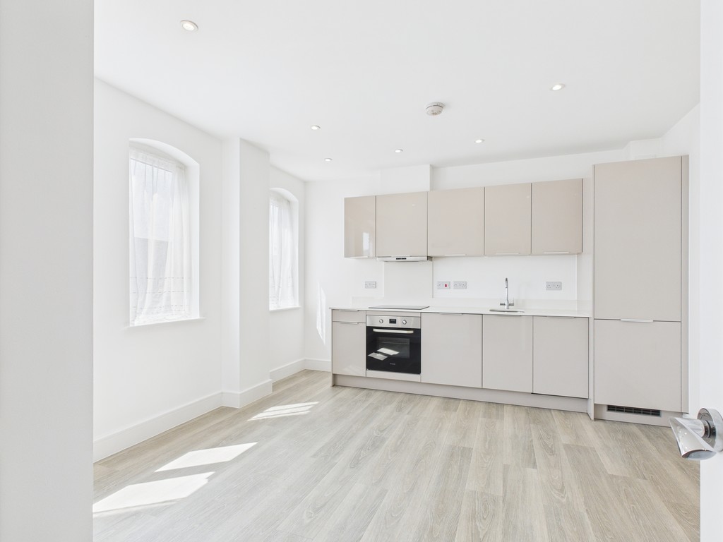 1 bed apartment to rent in Holmes Park , North Street, Horsham  - Property Image 7