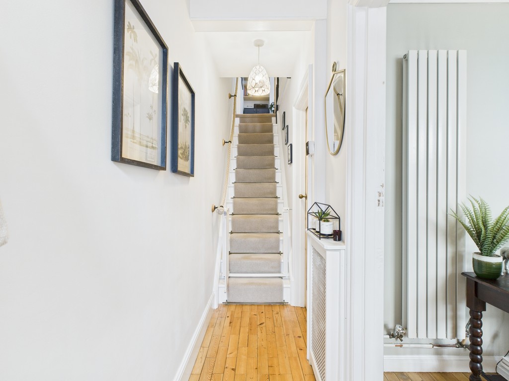 3 bed semi-detached house for sale in Park Terrace East, Horsham - Property Image 12