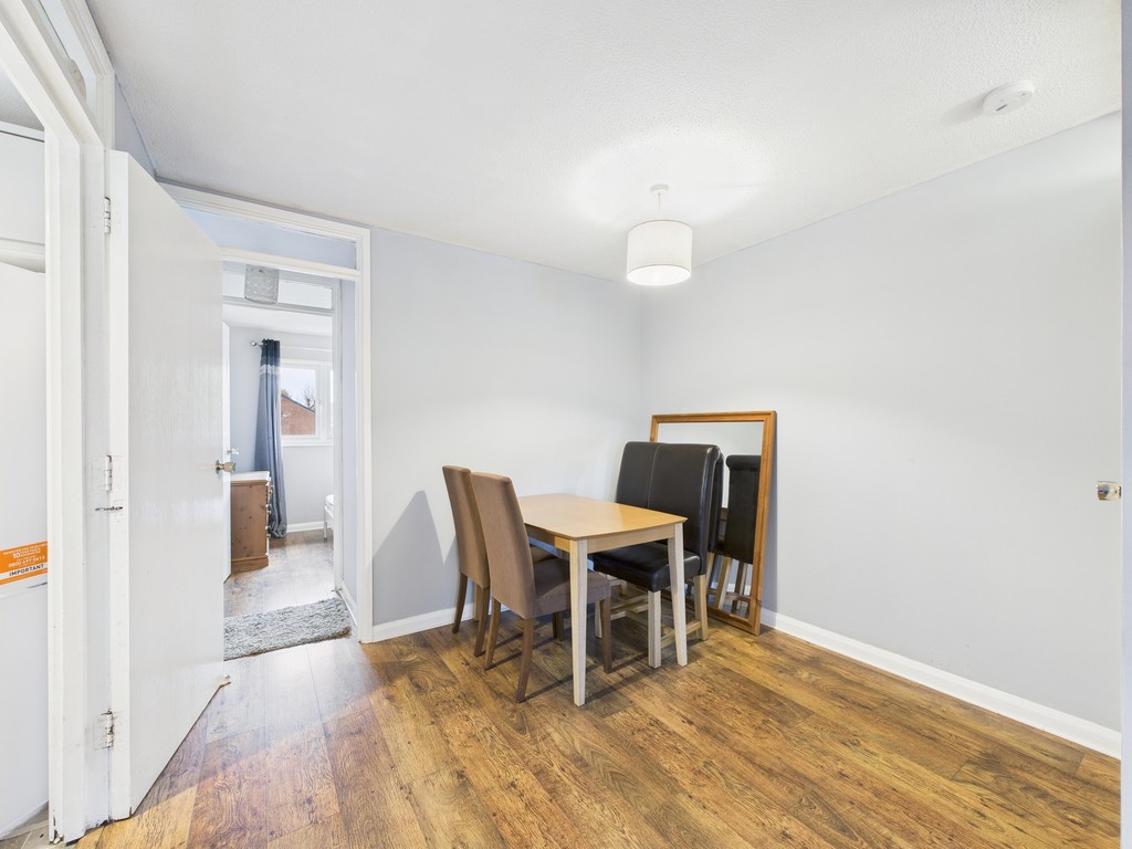 1 bed maisonette for sale in Singleton Road, Broadbridge Heath - Property Image 9