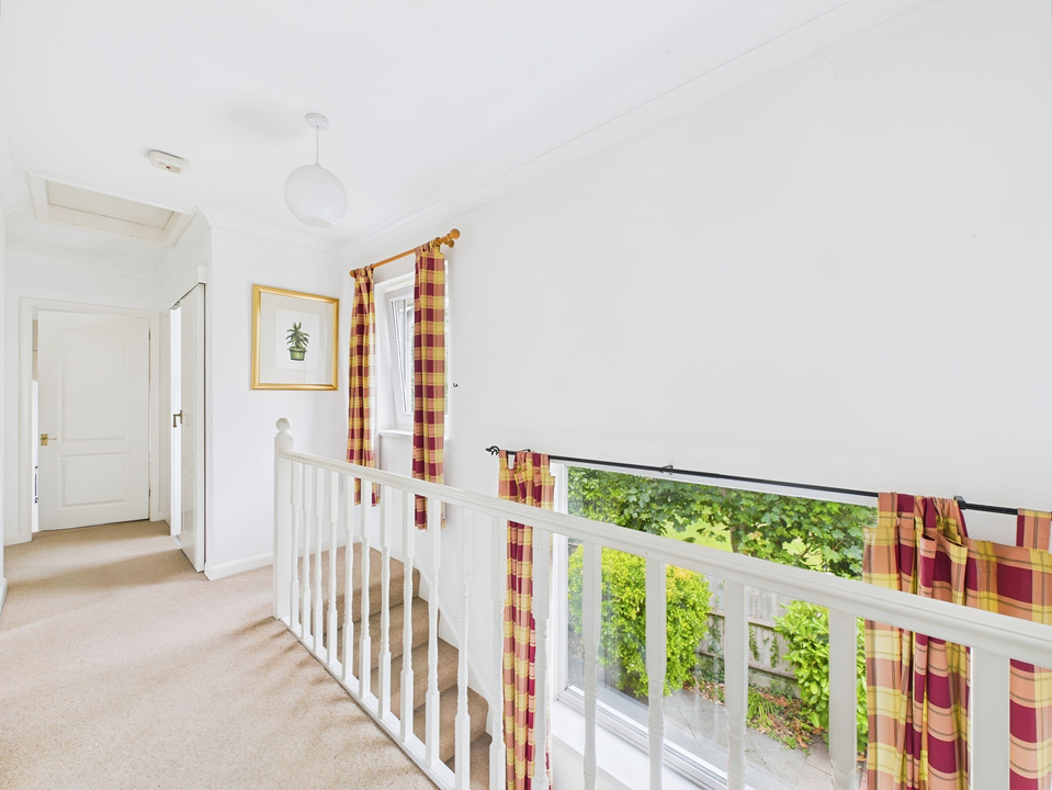 4 bed detached house for sale in Lambs Farm Road, Horsham  - Property Image 6